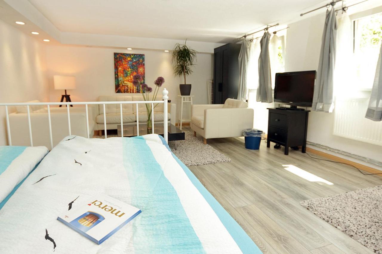 Cozy Souterrain-Half-Basement-Apartment Included 2 Bicycles Berlino Esterno foto